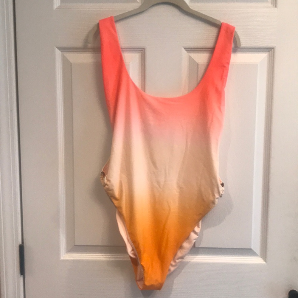 Aerie size XL one piece bathing suit. NWT.